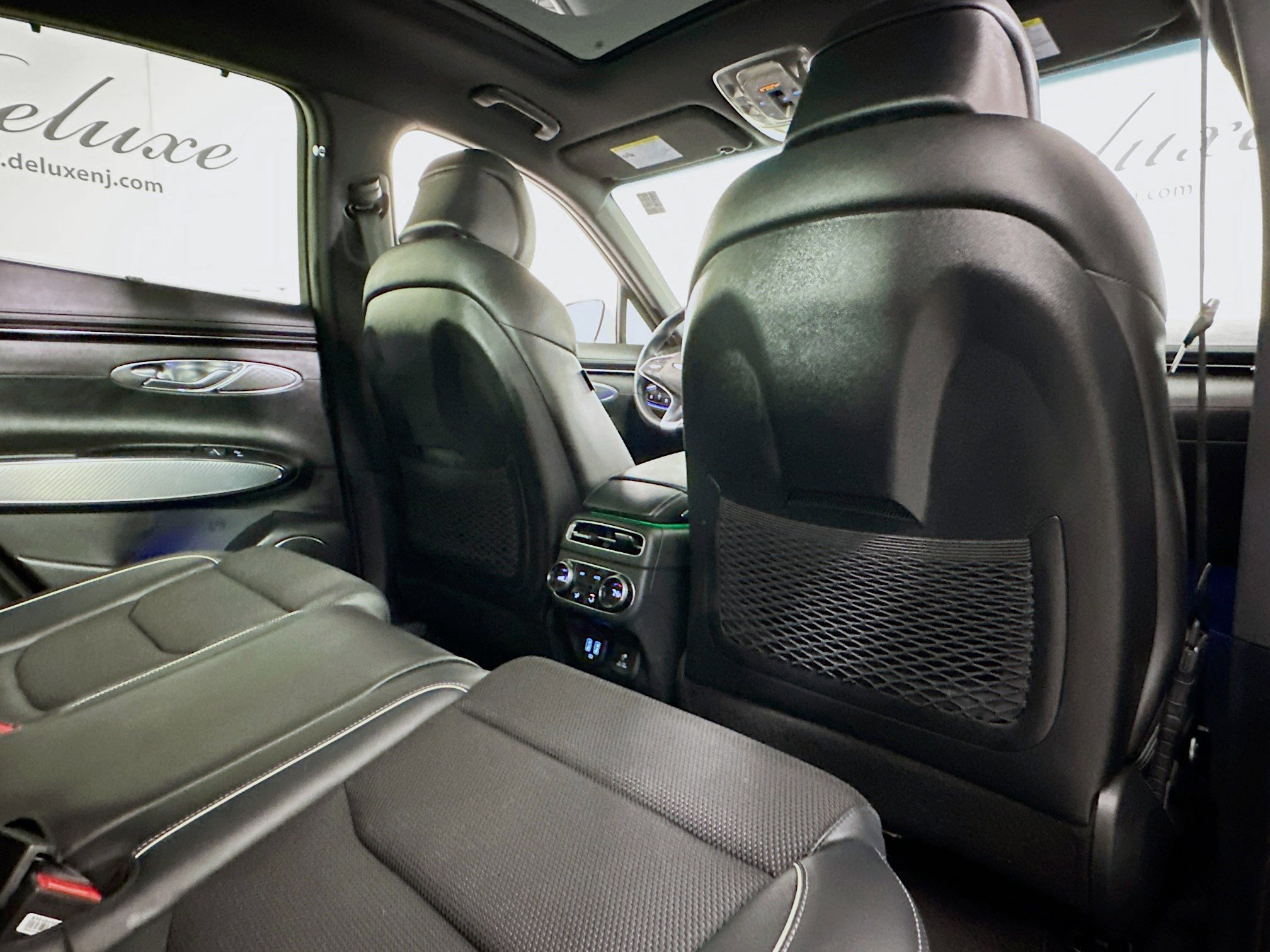 Used 2023 Genesis GV70 2.5T w/ Sport Prestige Package image 28