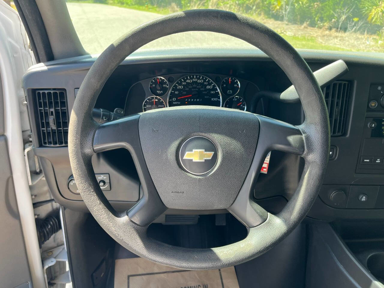 Used 2013 Chevrolet Express 3500 Extended RWD image 11