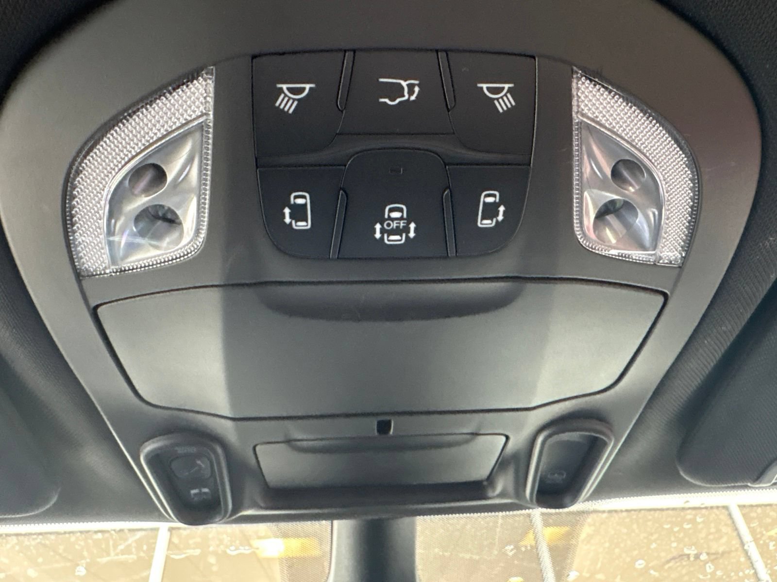 New 2027 Chrysler Pacifica Limited FWD image 39