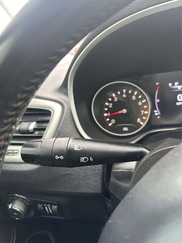 Used 2020 Jeep Compass Latitude AWD/4WD image 26