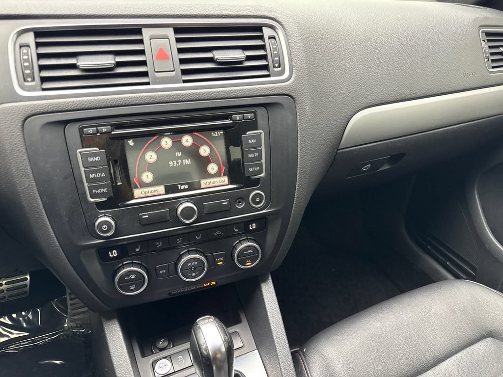Used 2014 Volkswagen Jetta GLI Autobahn FWD image 53
