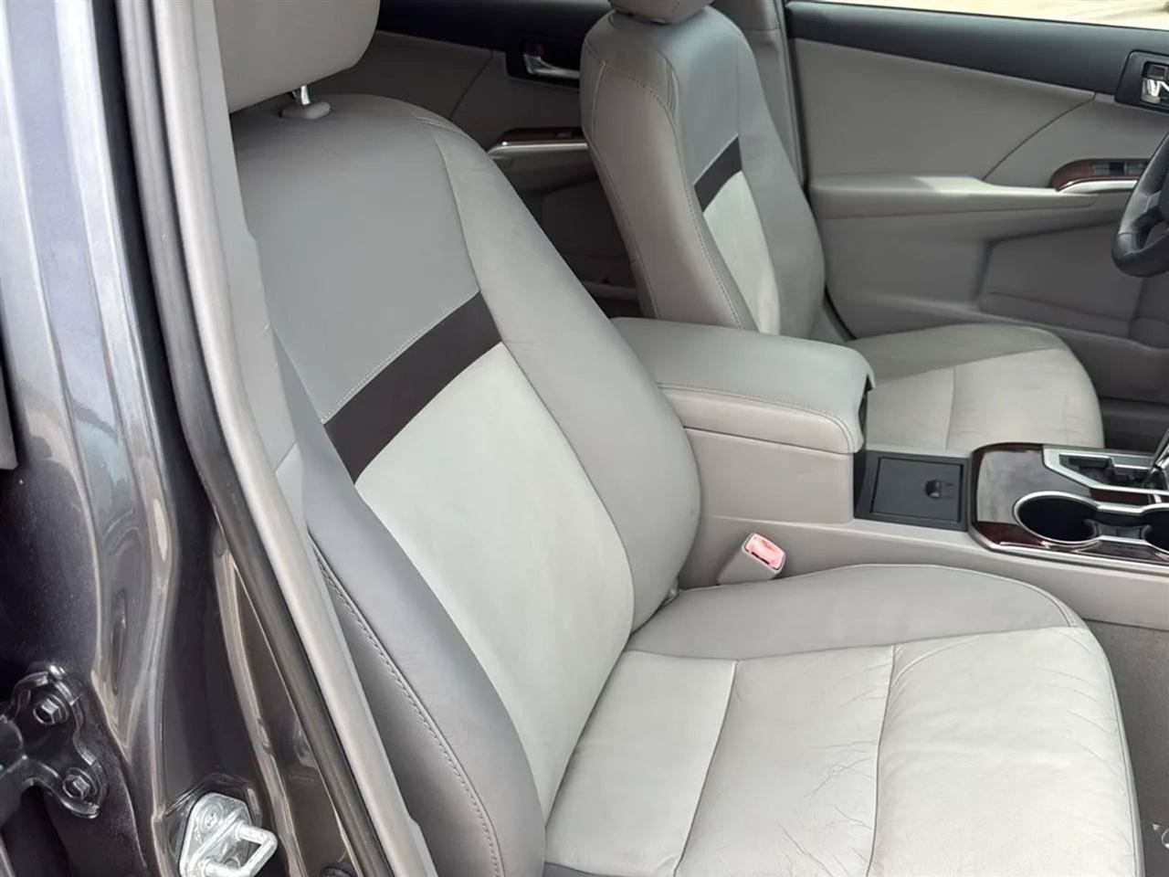 Used 2012 Toyota Camry XLE FWD image 49