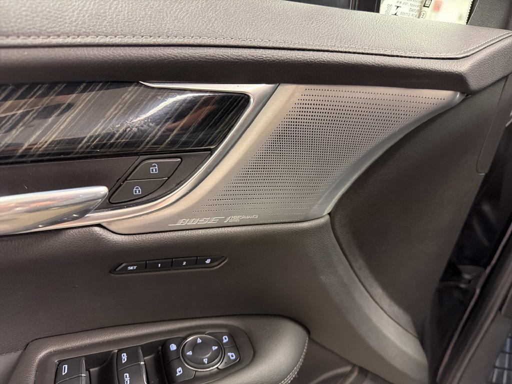 Used 2023 Cadillac XT6 Premium Luxury FWD image 25