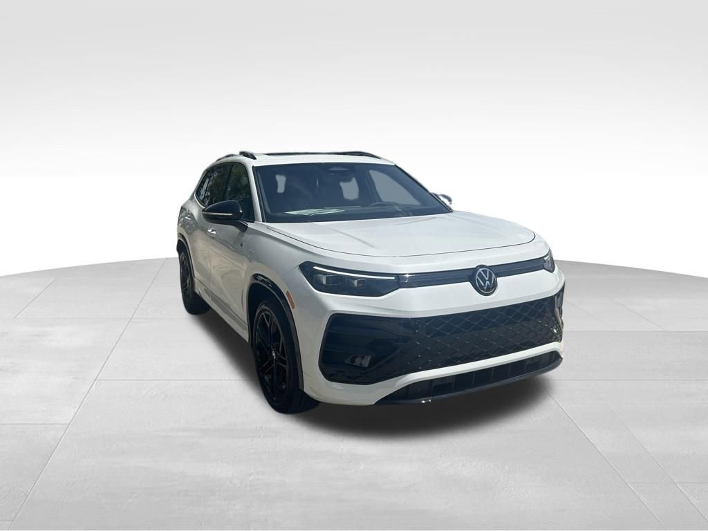 New 2026 Volkswagen Tiguan SE R-Line FWD image 7