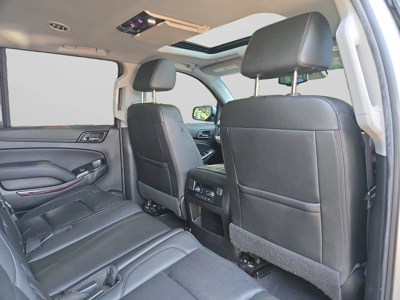 Used 2019 GMC Yukon XL SLT w/ Open Road Package RWD image 29