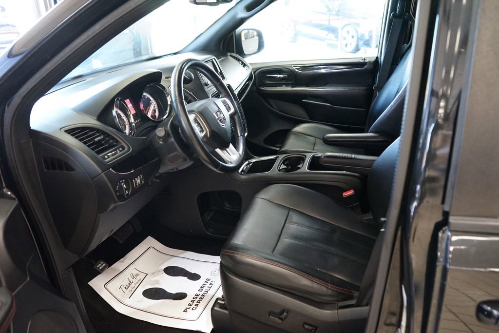 Used 2018 Dodge Grand Caravan GT image 21