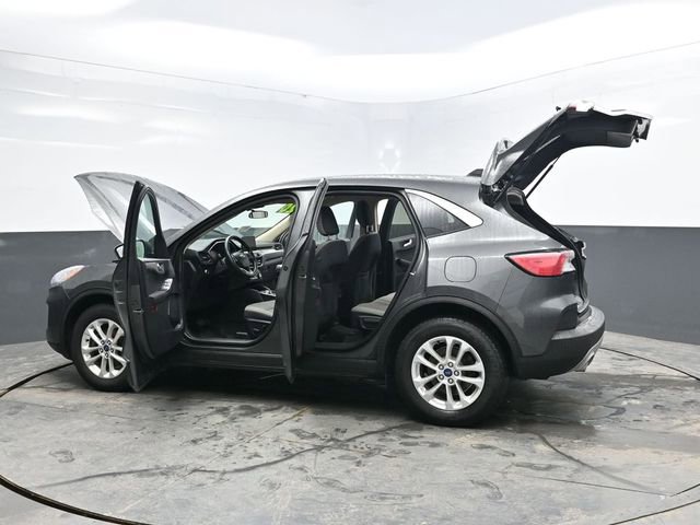 Used 2020 Ford Escape SE image 43