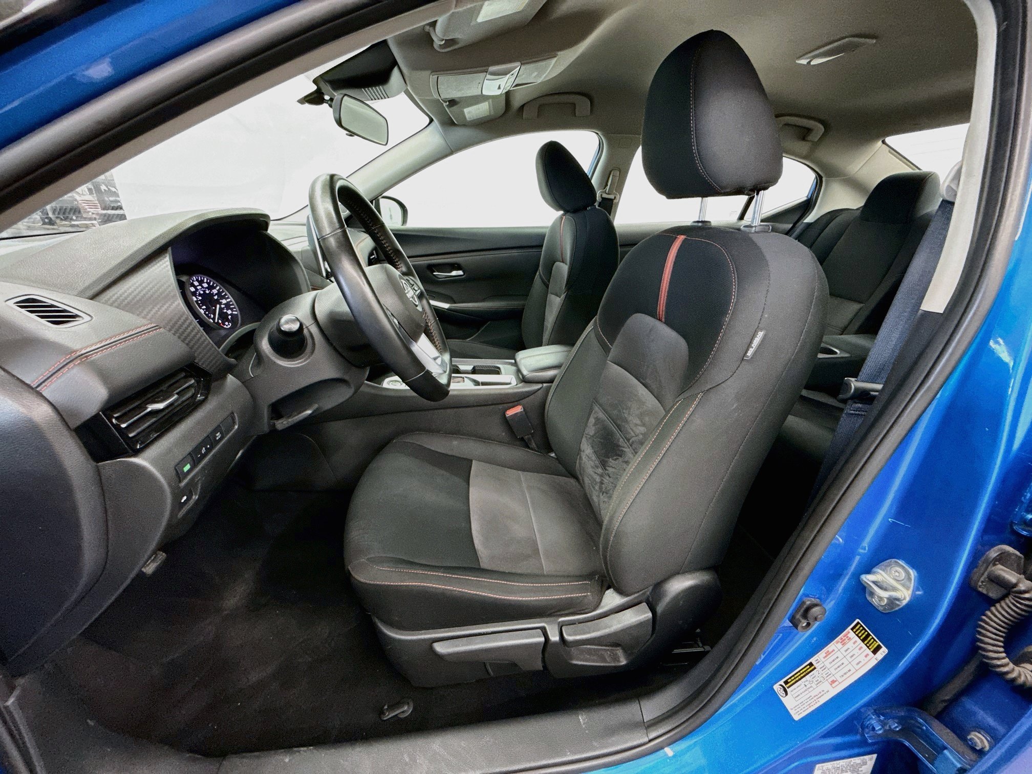 Used 2025 Nissan Sentra SR FWD image 13