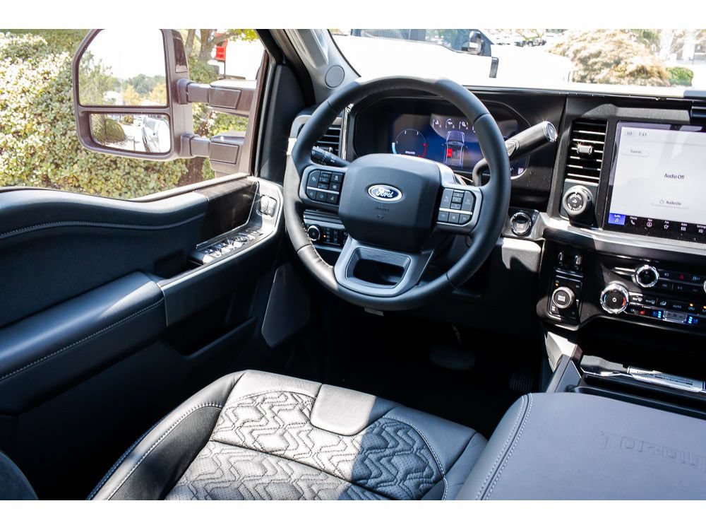 New 2026 Ford F250 Lariat w/ Black Appearance Package AWD/4WD image 13