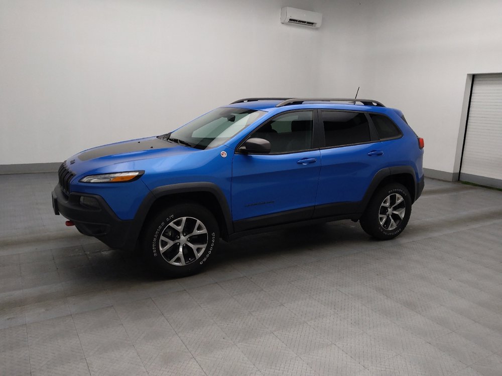 Used 2018 Jeep Cherokee Trailhawk image 2