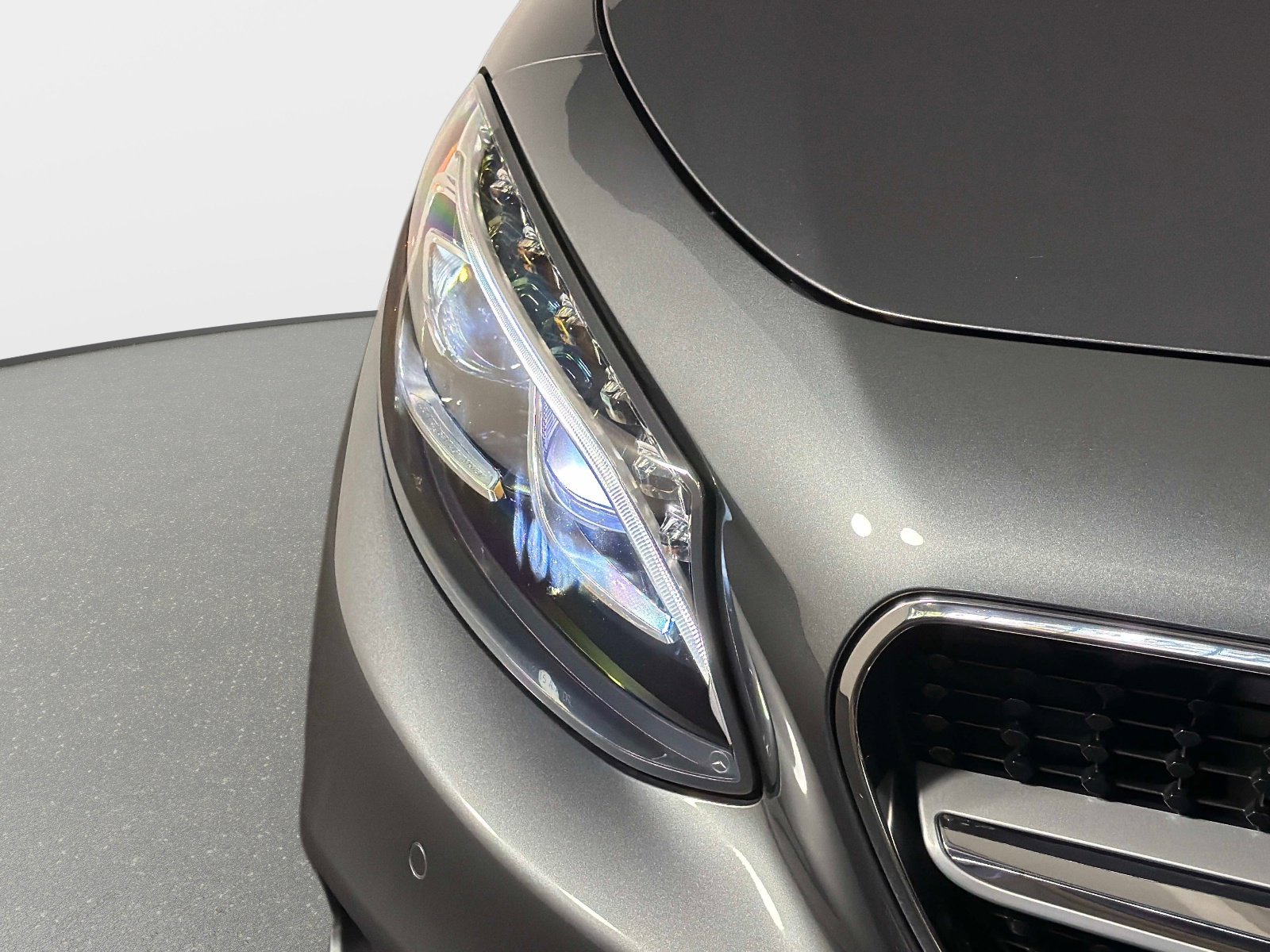 Used 2020 Mercedes-Benz S 560 Cabriolet image 9