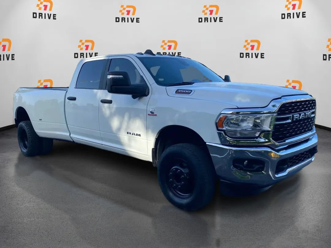 Used 2024 RAM 3500 Big Horn w/ Towing Technology Group AWD/4WD image 3