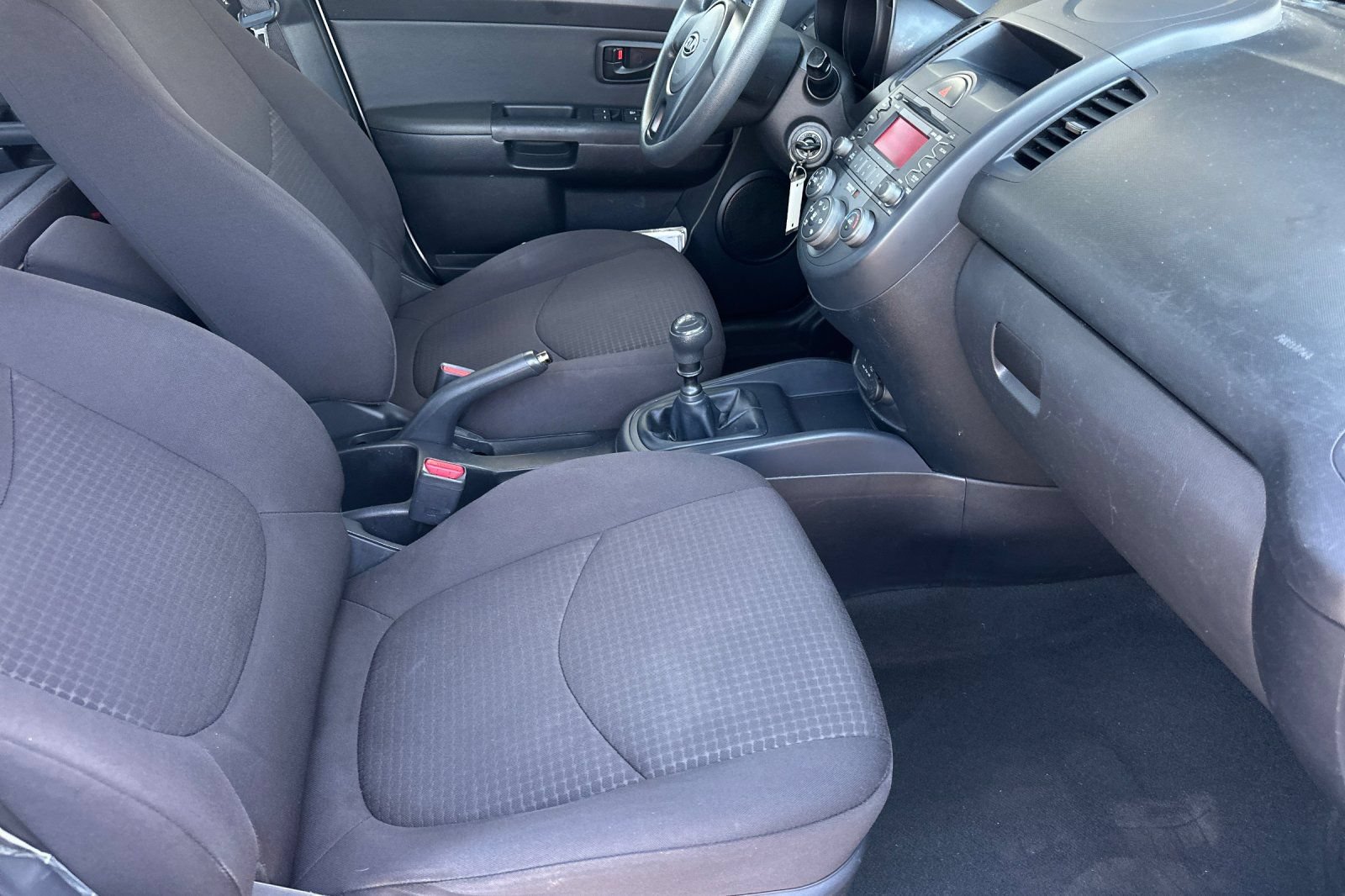 Used 2011 Kia Soul FWD image 16