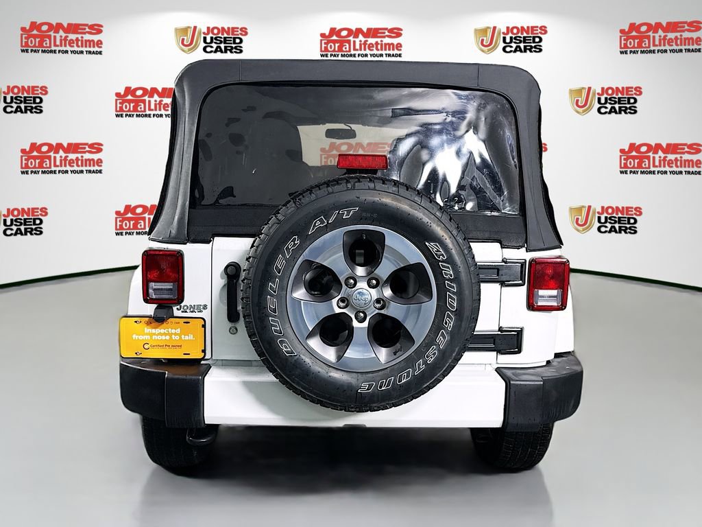 Used 2016 Jeep Wrangler Unlimited Sahara image 12