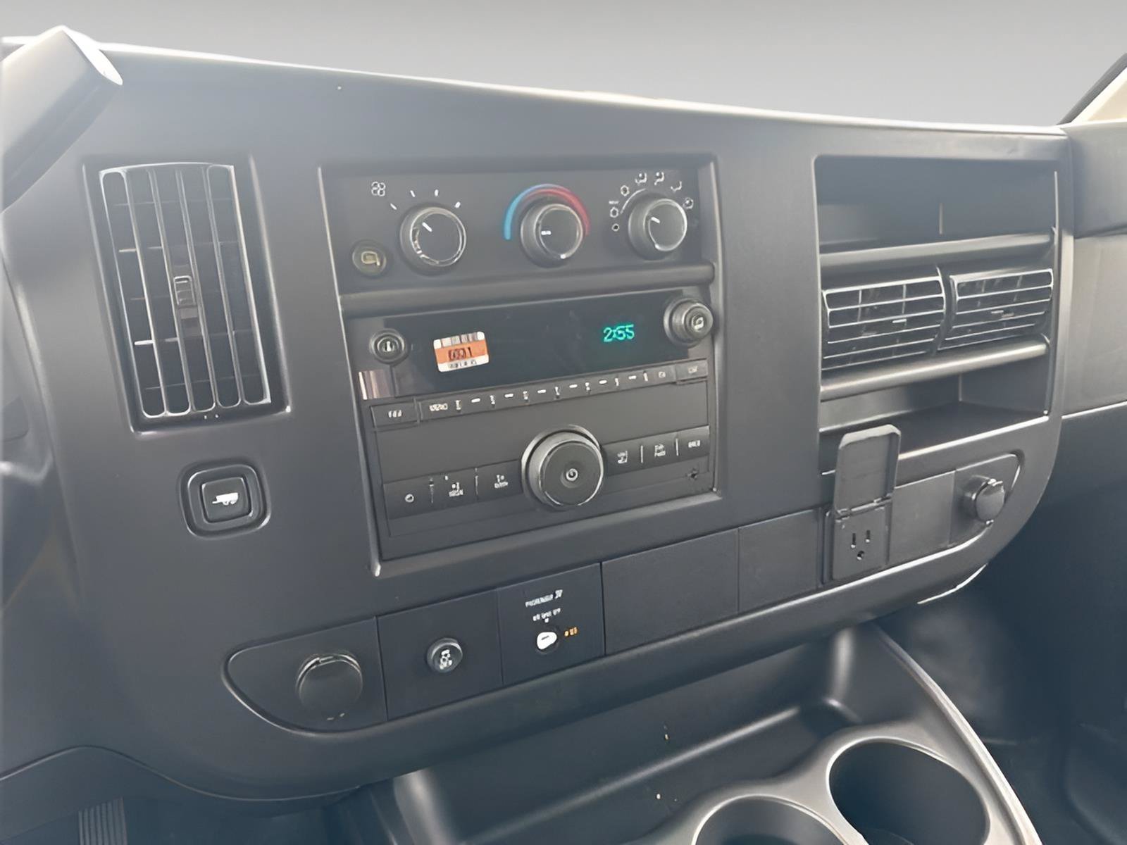 New 2026 Chevrolet Express 2500 Extended w/ Driver Convenience Package RWD image 18