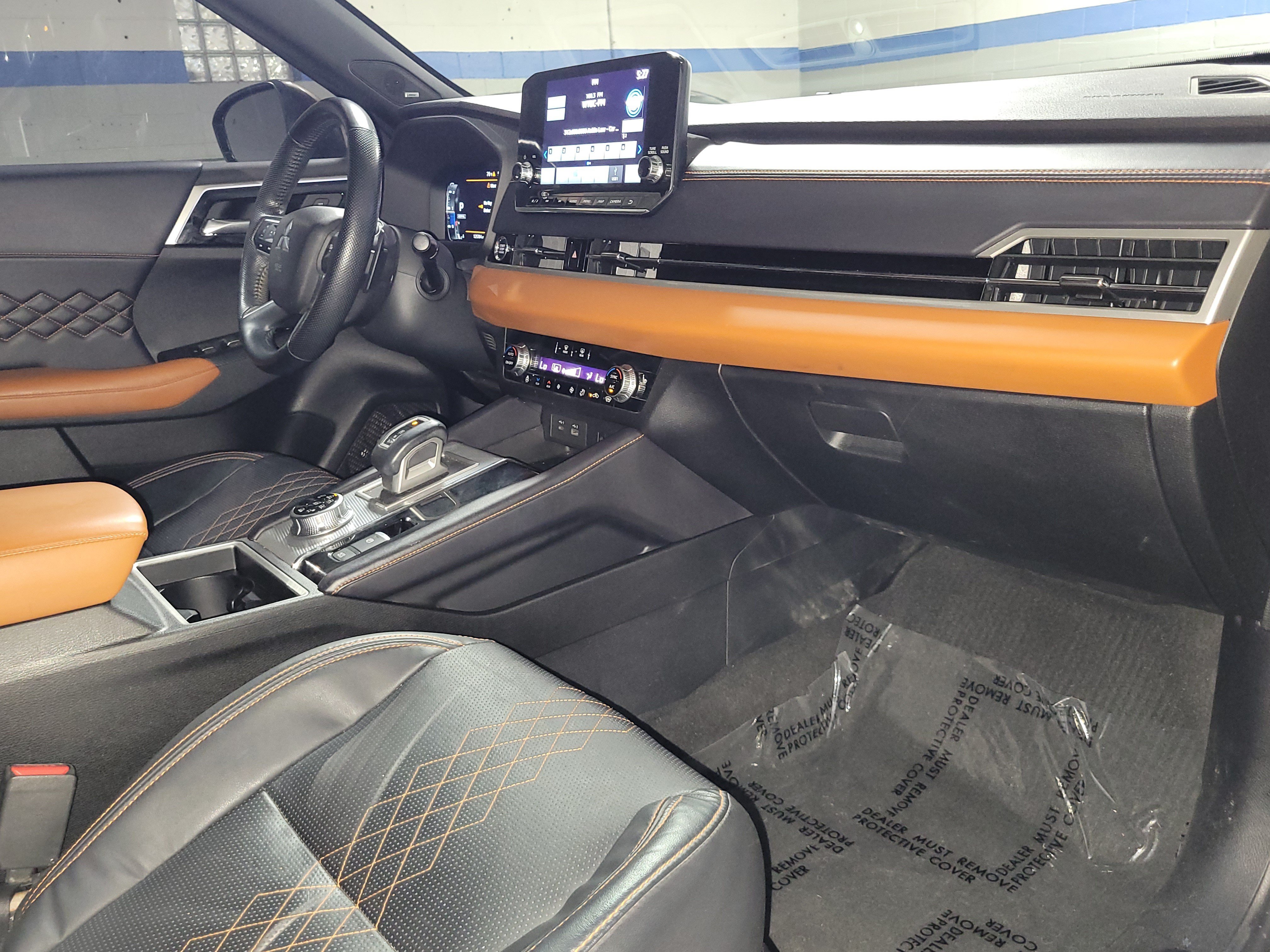 Used 2022 Mitsubishi Outlander SEL AWD/4WD image 12