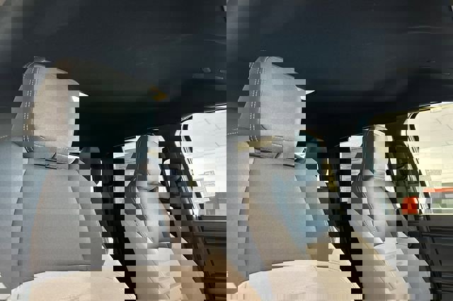 Used 2024 Toyota Tacoma TRD Sport w/ TRD Sport Upgrade Package image 18