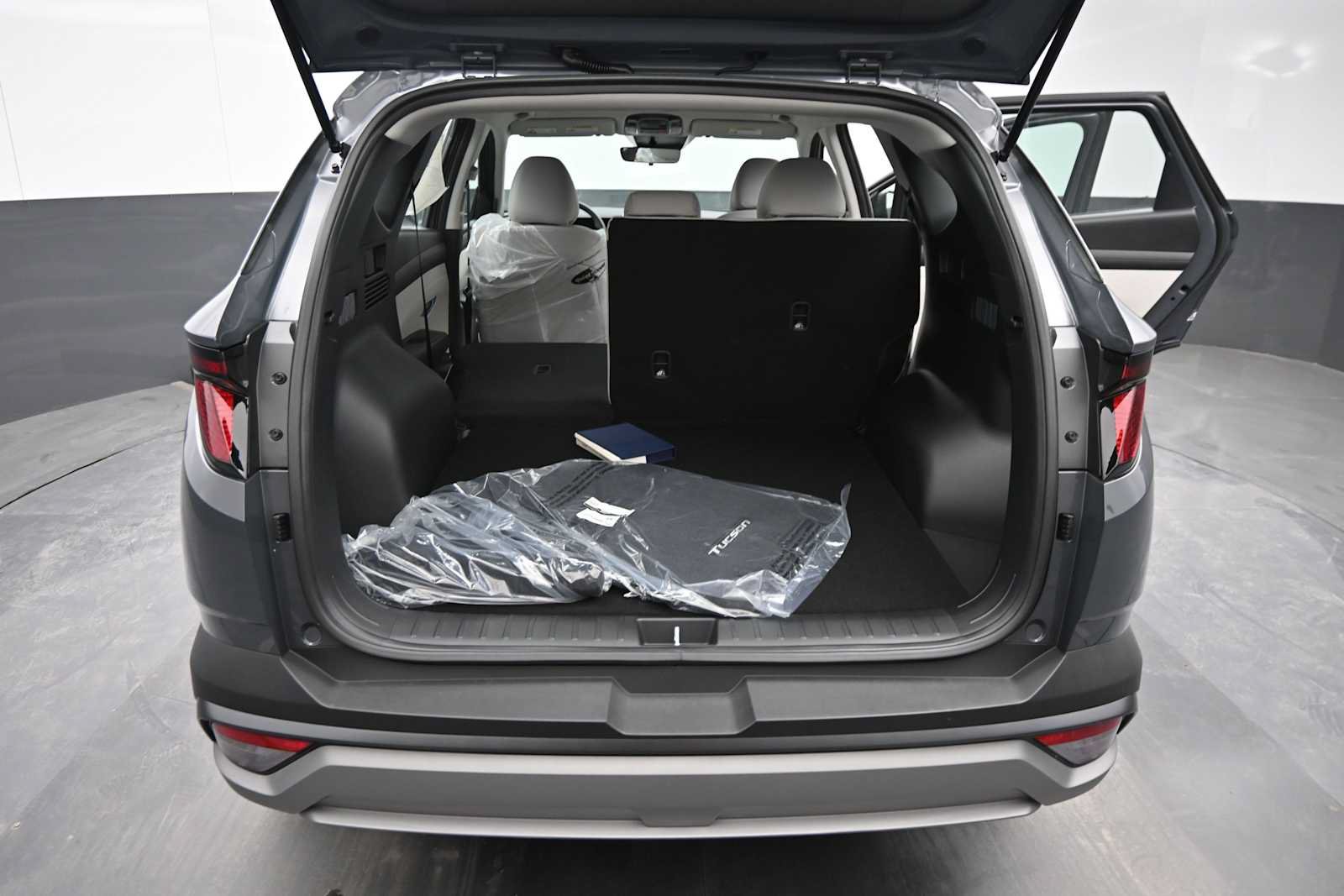 New 2026 Hyundai Tucson SE AWD/4WD image 13
