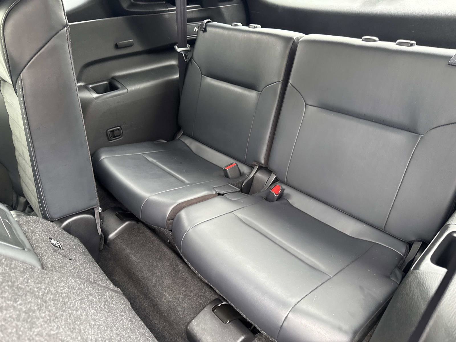 Used 2024 Mitsubishi Outlander FWD image 12