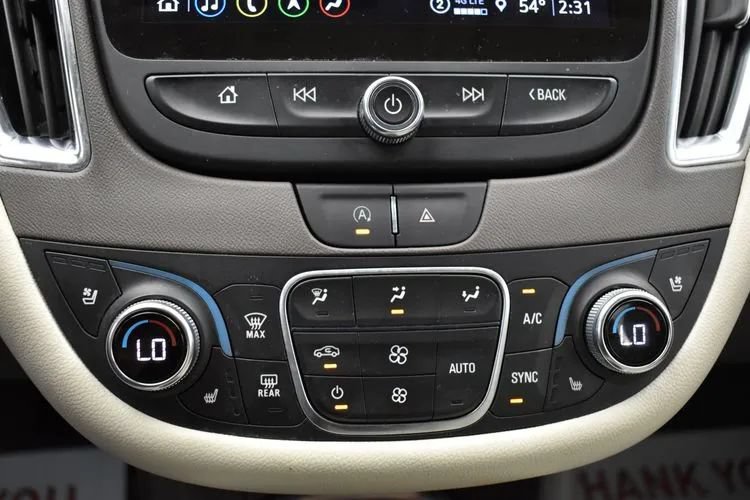 Used 2024 Chevrolet Malibu LT FWD image 32