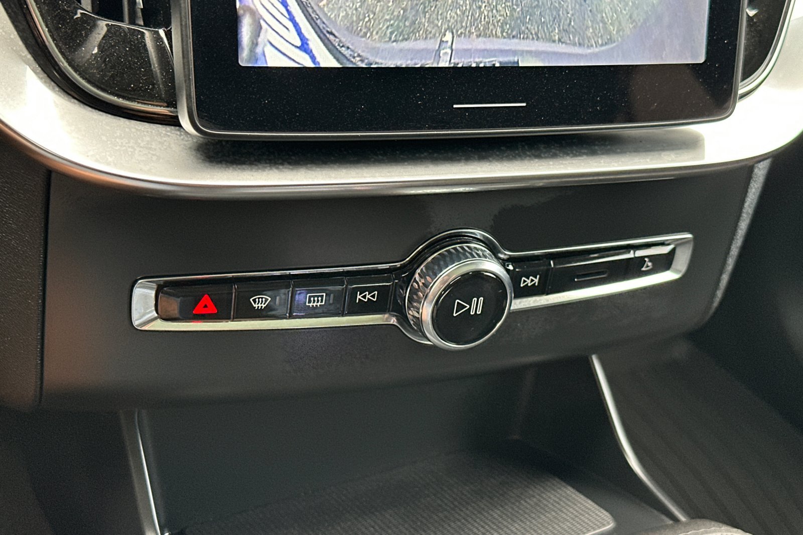 Certified 2026 Volvo XC90 T8 Ultra w/ Protection Package AWD/4WD image 27