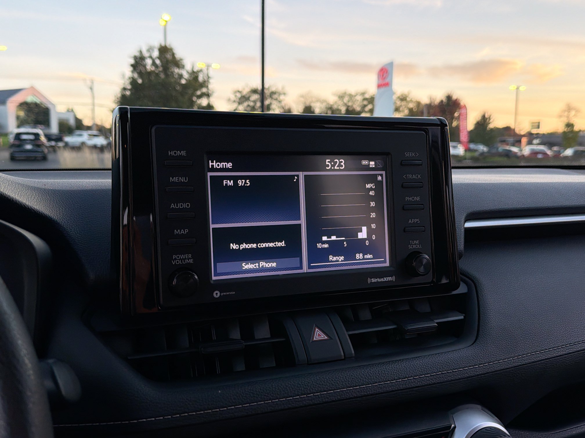 Used 2021 Toyota RAV4 XLE FWD image 16