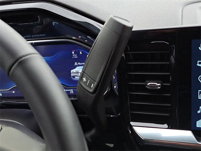 Used 2025 Chevrolet Silverado 1500 LT image 17