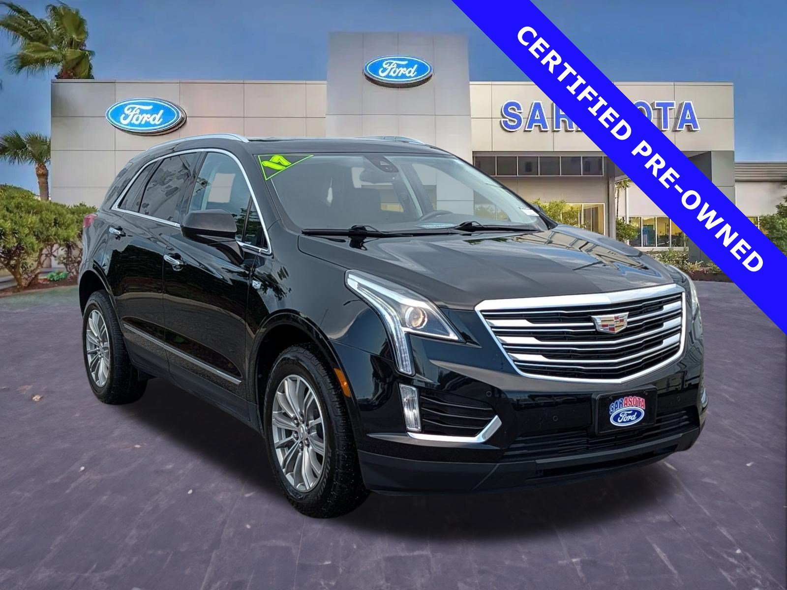 Used 2017 Cadillac XT5 Luxury w/ Driver Awareness Package FWD image 1