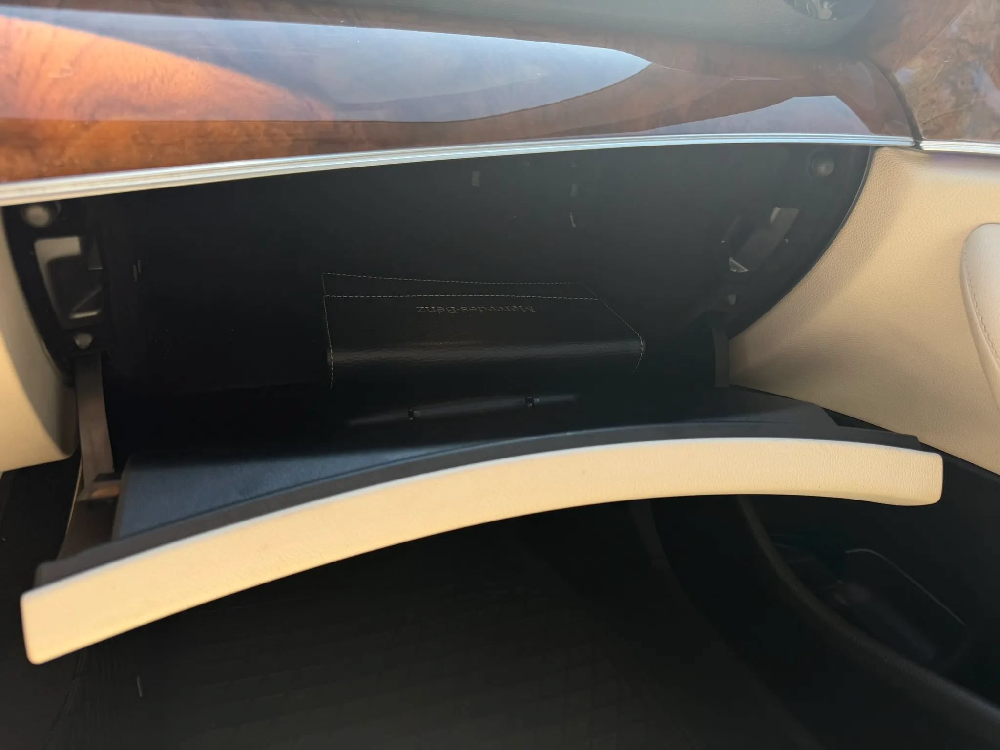 Used 2019 Mercedes-Benz E 300 4MATIC w/ Premium 1 Package image 35