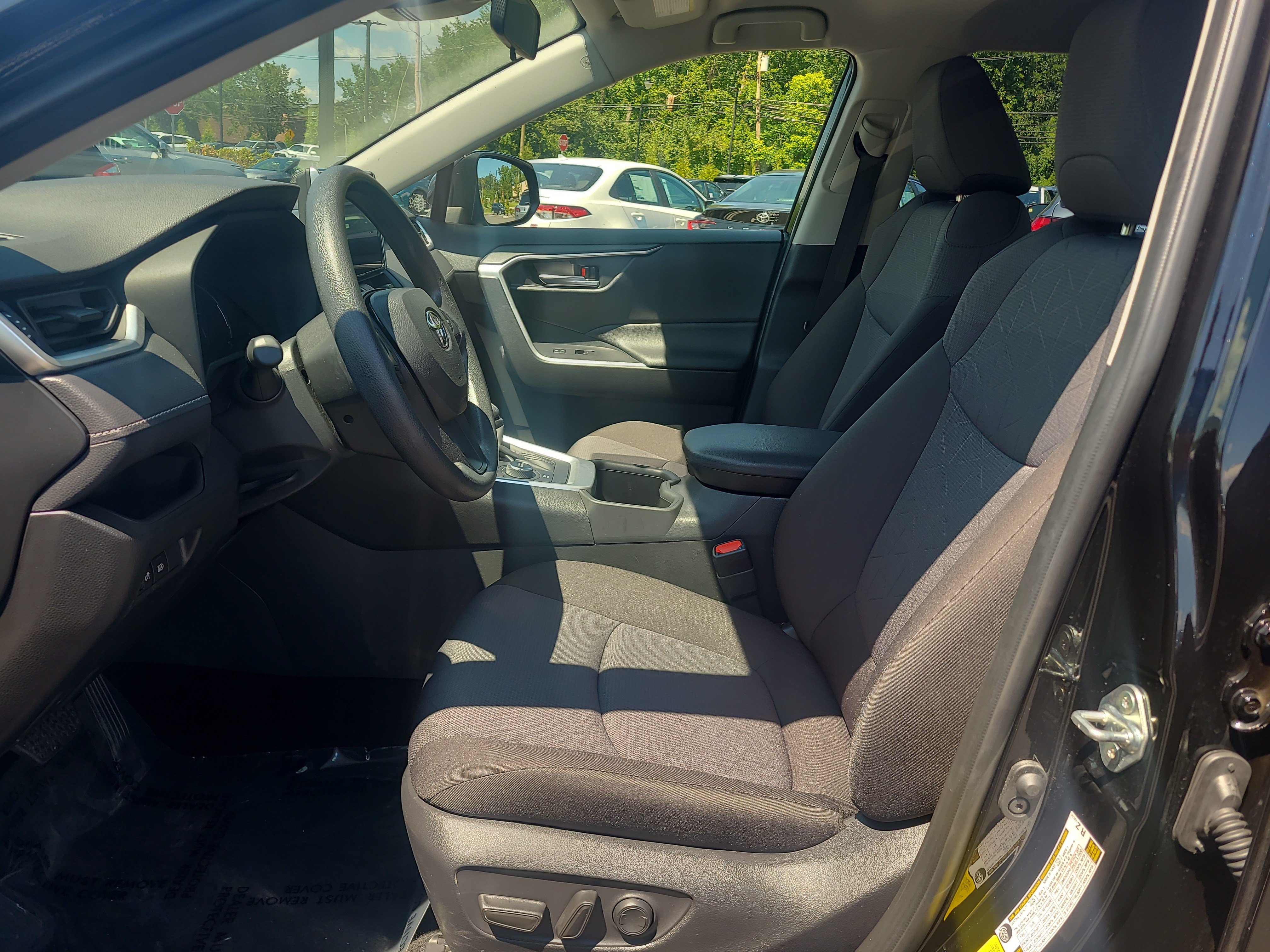 Certified 2025 Toyota RAV4 XLE AWD/4WD image 16