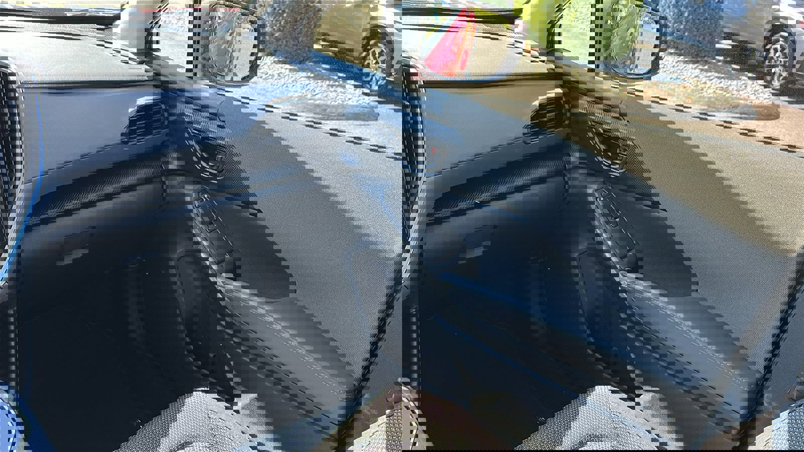 Used 2024 Subaru Crosstrek 2.0i Premium image 25