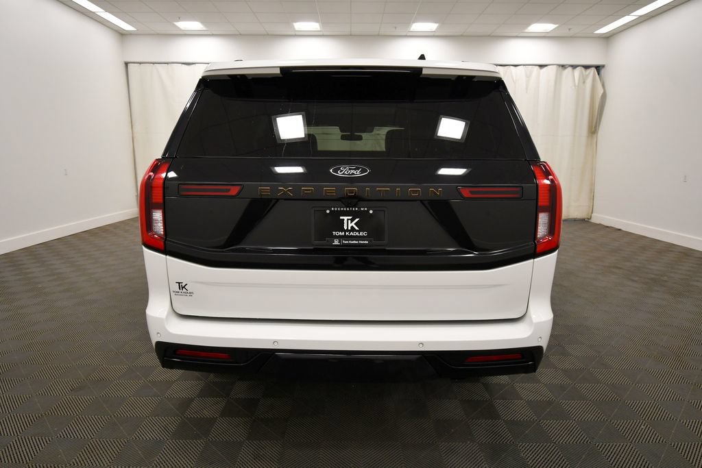 Used 2025 Ford Expedition Tremor AWD/4WD image 6