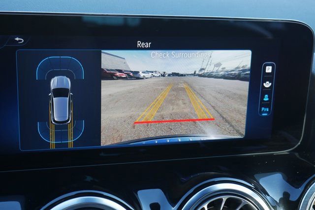 Used 2025 Mercedes-Benz GLA 250 4MATIC image 3