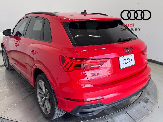 Used 2025 Audi Q3 2.0T Premium w/ Black Optic Sport Package AWD/4WD image 34