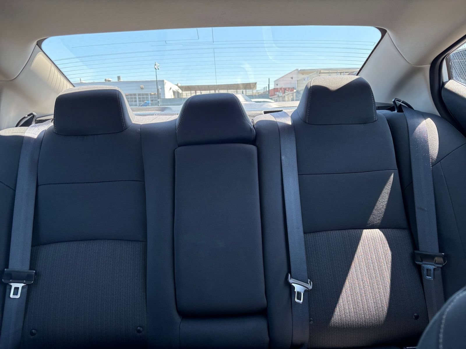 Used 2025 Nissan Altima 2.5 SV FWD image 38