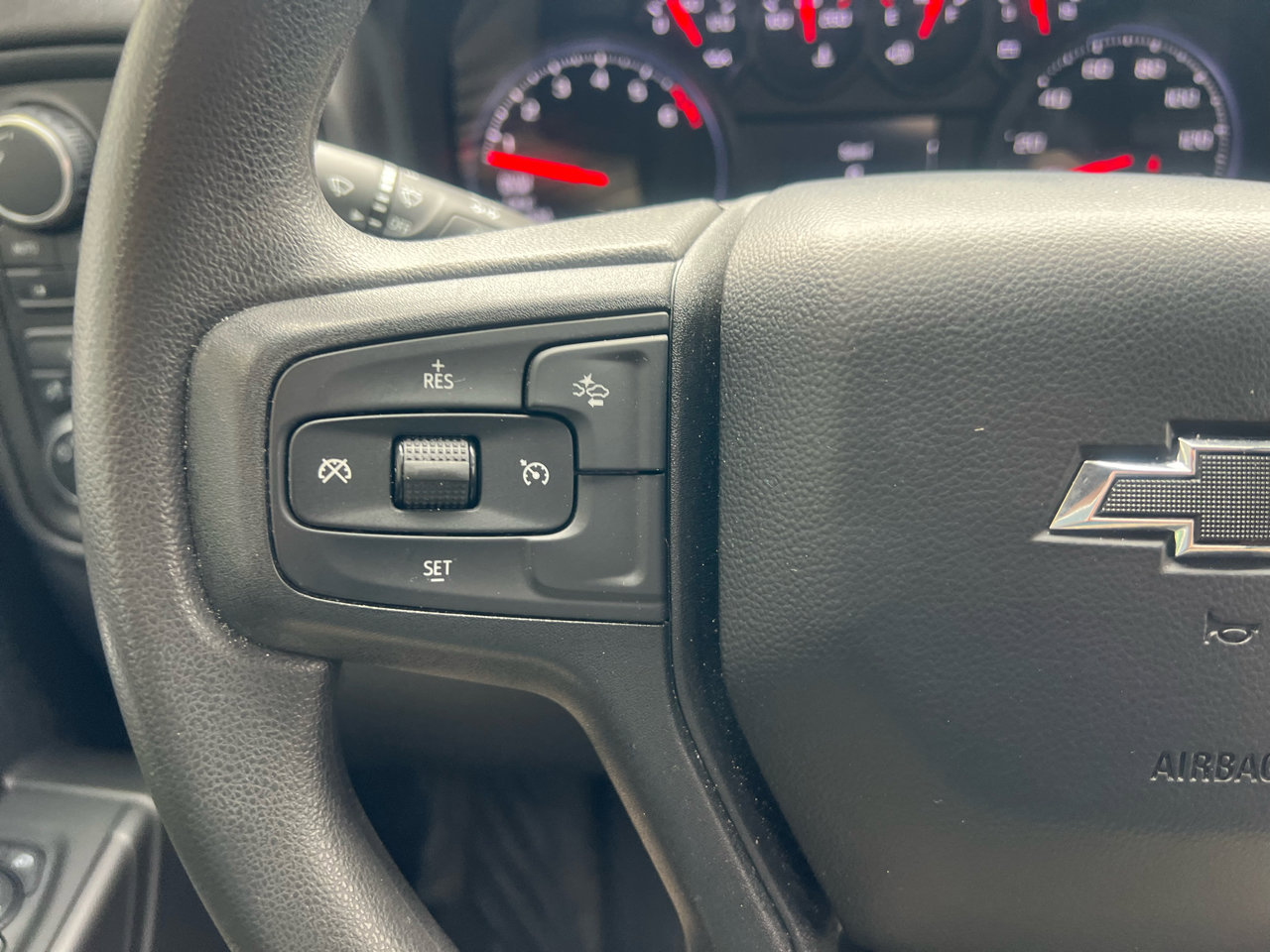 Used 2024 Chevrolet Silverado 1500 Custom Trail Boss w/ LPO, Dark Essentials Package image 27