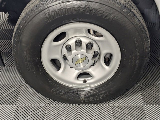 Used 2024 Chevrolet Express 2500 w/ Driver Convenience Package image 8
