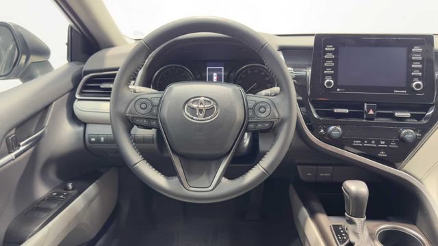 Used 2023 Toyota Camry SE FWD image 18