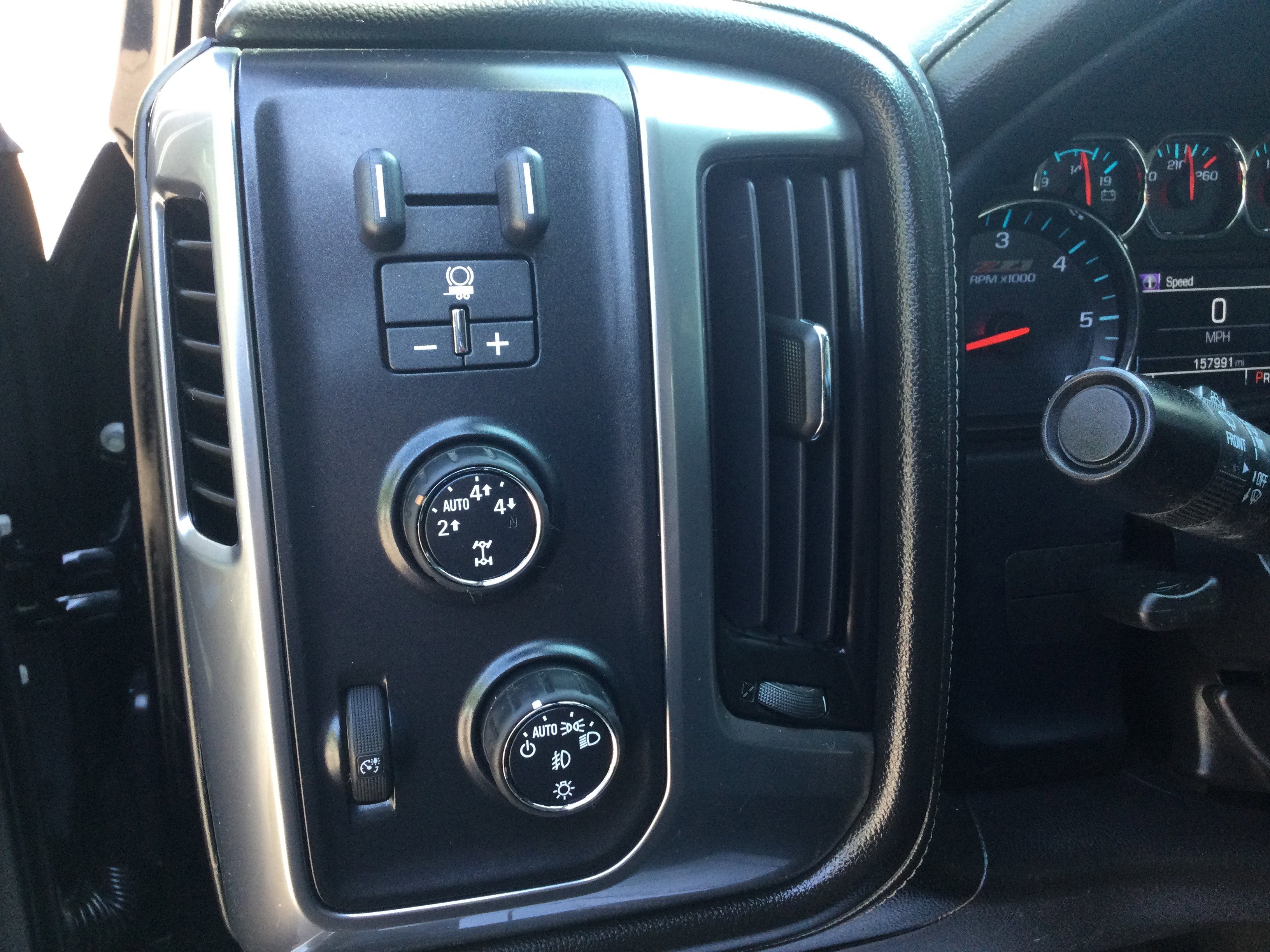 Used 2014 Chevrolet Silverado 1500 LTZ Z71 w/ LTZ Plus Package AWD/4WD image 14