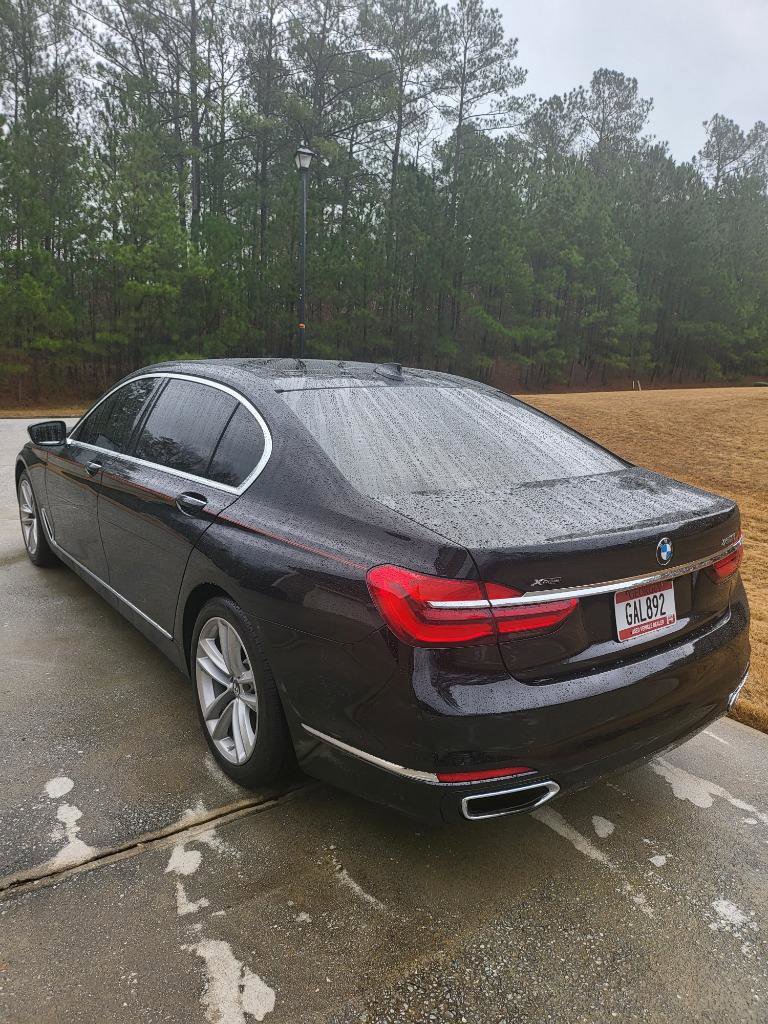 Used 2017 BMW 750i xDrive image 5