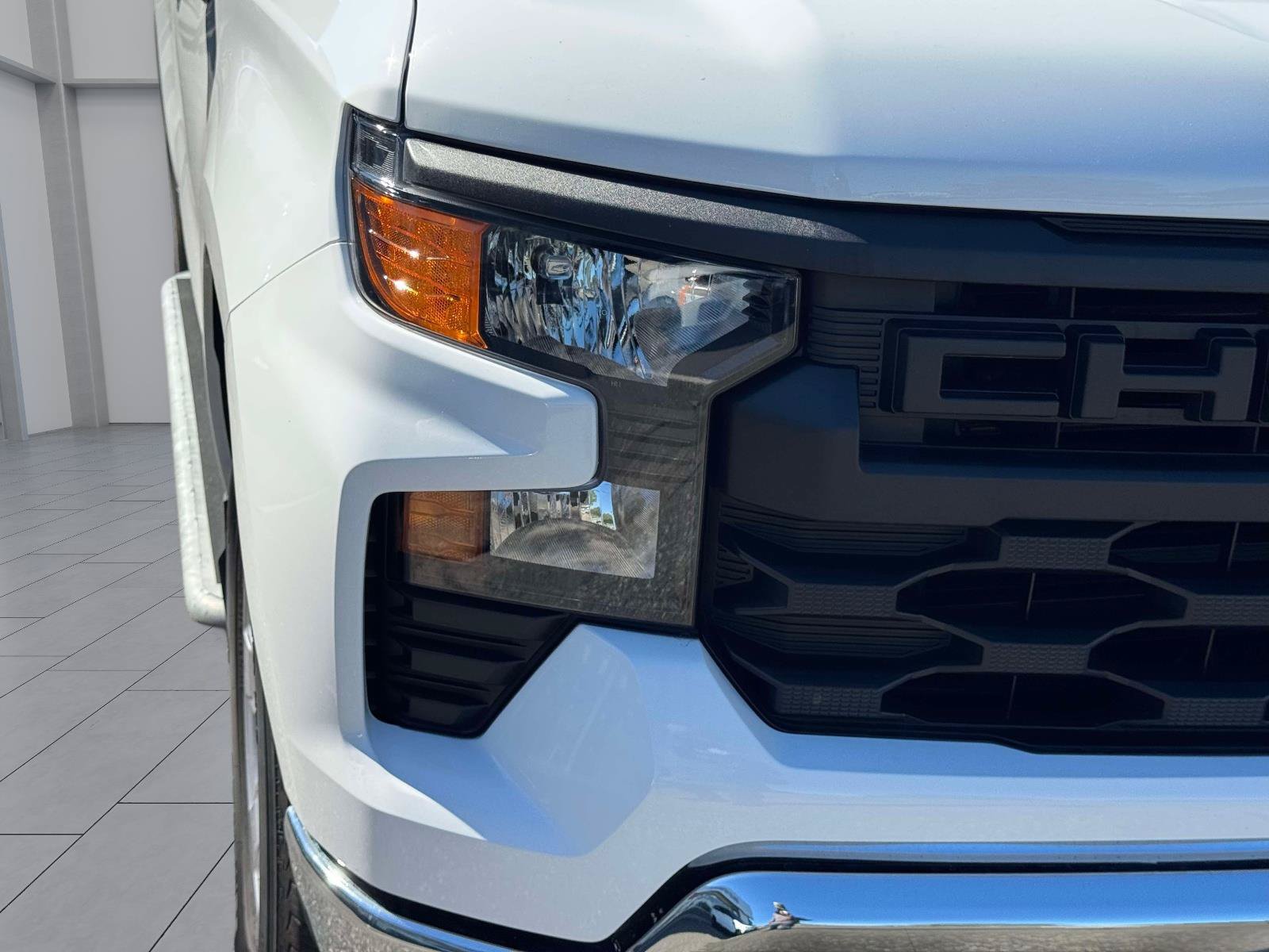 Used 2025 Chevrolet Silverado 1500 W/T RWD image 7