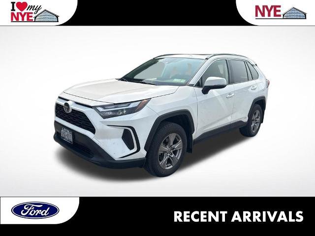 Used 2025 Toyota RAV4 XLE w/ Convenience Package AWD/4WD image 1
