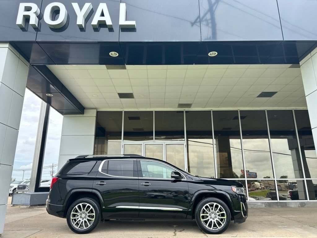 Certified 2023 GMC Acadia Denali w/ Denali Technology Package FWD image 1