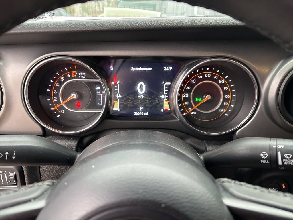 Used 2022 Jeep Gladiator Sport AWD/4WD image 12