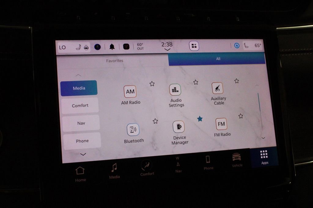 Used 2023 Jeep Grand Cherokee L Overland w/ Advanced Protech Group III image 44