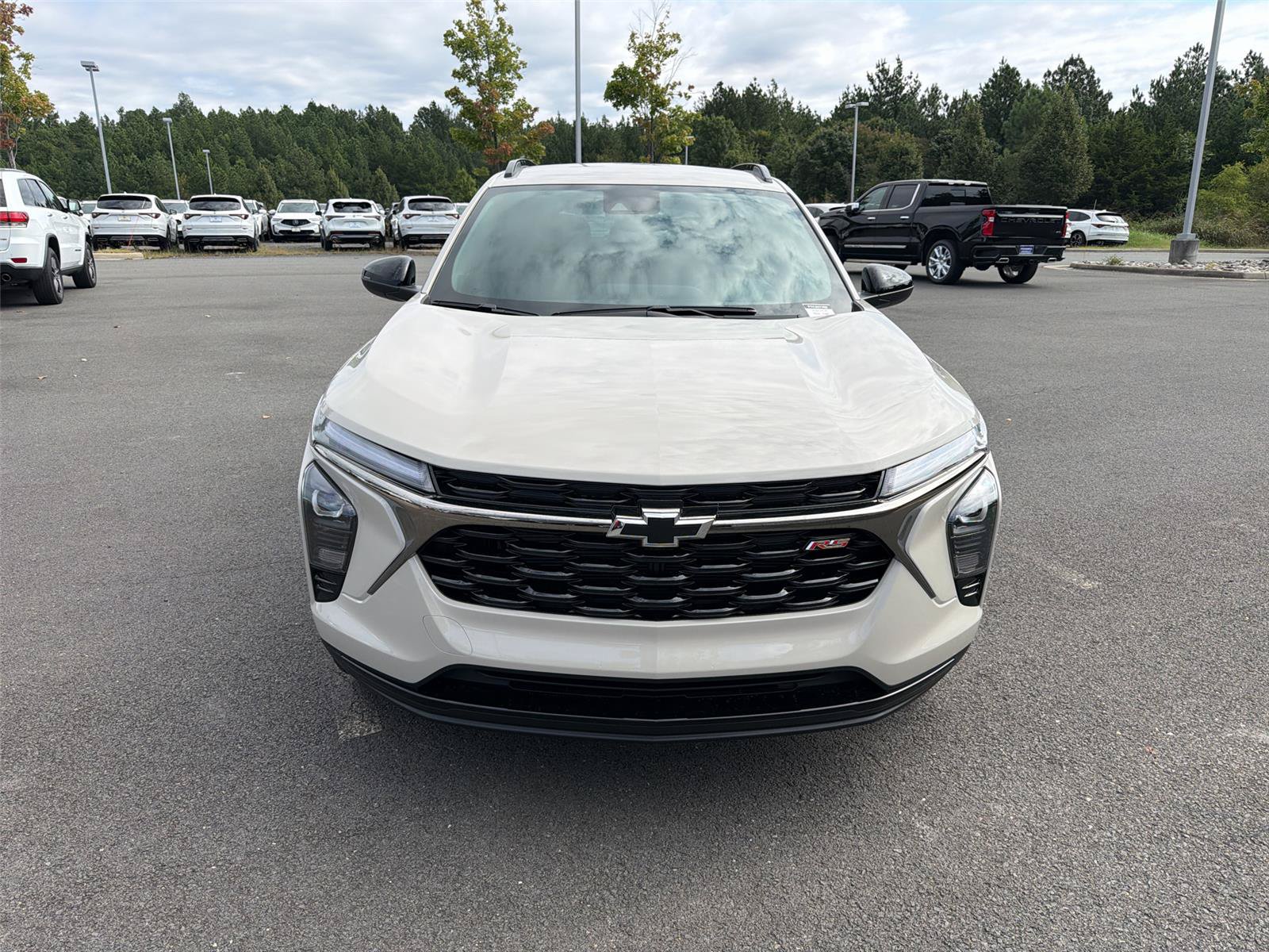 New 2026 Chevrolet Trax RS w/ Driver Confidence Package FWD image 2