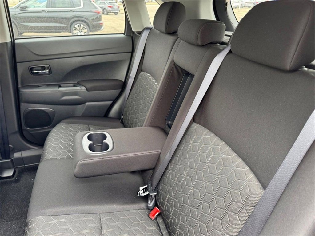 New 2025 Mitsubishi Outlander Sport LE image 29