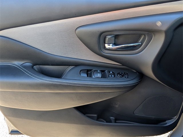 Used 2024 Nissan Murano SV w/ SV Midnight Edition Package image 30