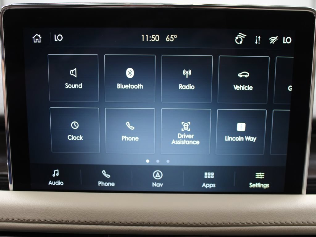 Used 2022 Lincoln Aviator Reserve w/ Equipment Group 201A AWD/4WD image 30
