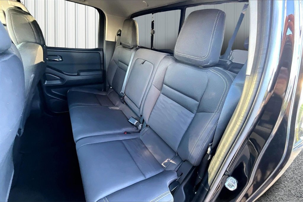 Used 2022 Nissan Frontier SV image 19